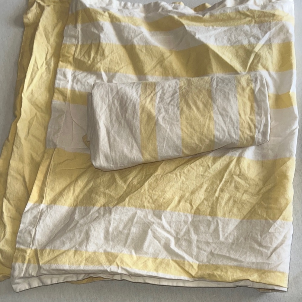 Home. Gap. King Size Yellow and White Striped Pillow Case Bedding Set.